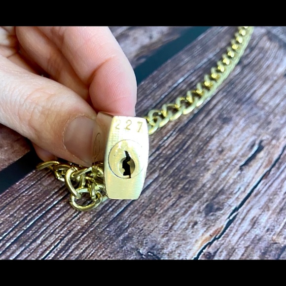 🔒Louis Vuitton Lock Necklace vintage lock🔒 - Picture 5 of 5